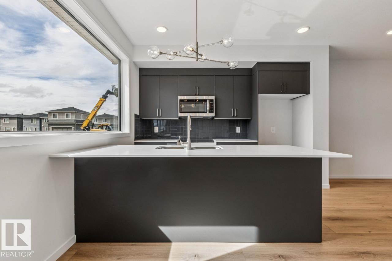 8024 228 Street Nw, Edmonton, AB - Indoor Photo Showing Kitchen