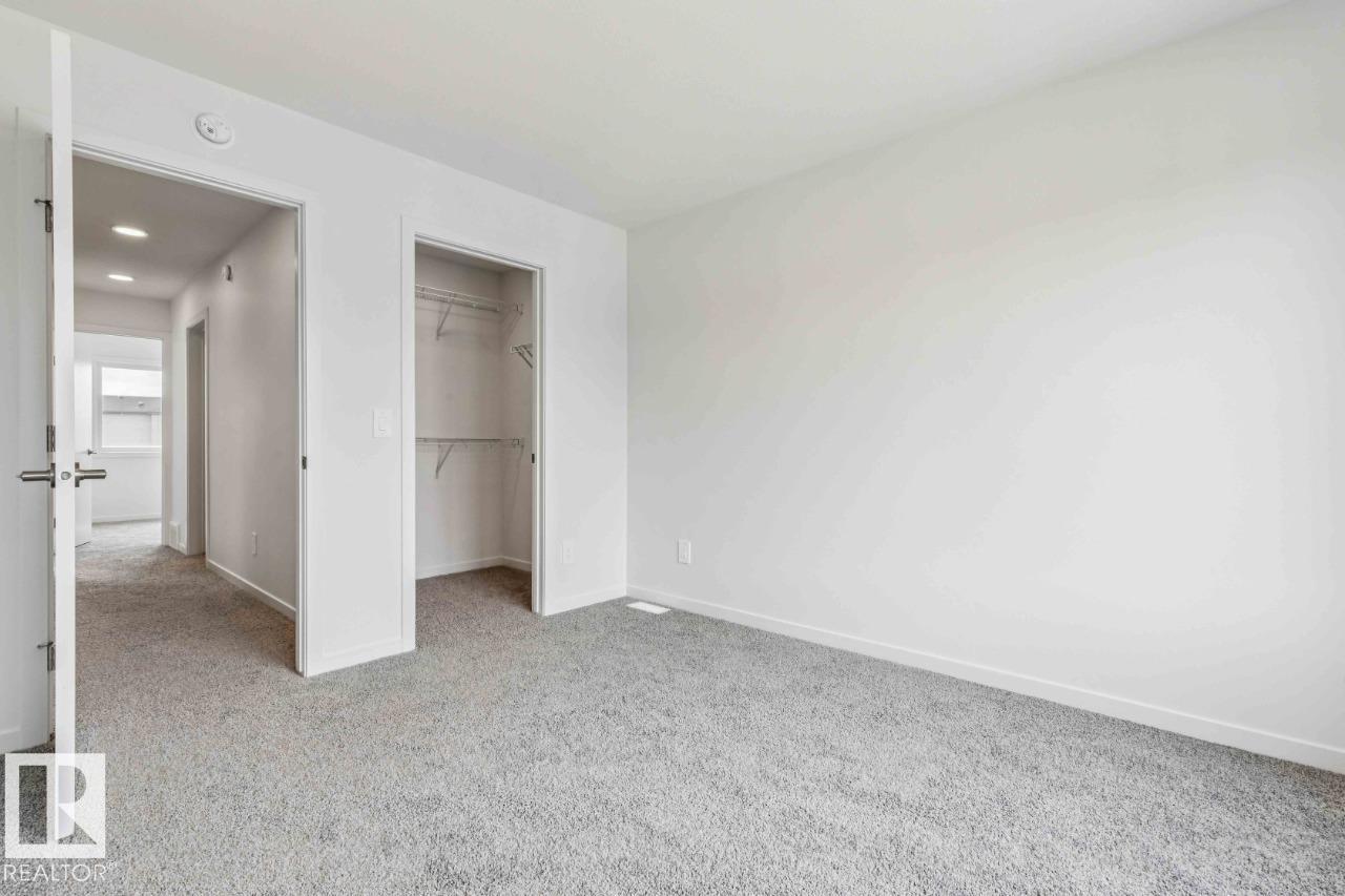 8024 228 Street Nw, Edmonton, AB - Indoor Photo Showing Other Room