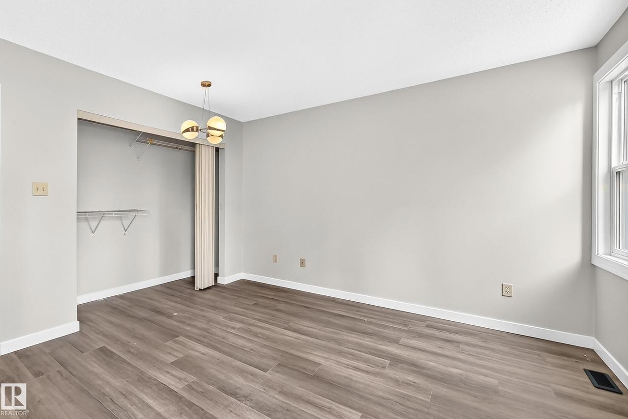 #6 1820 56 St Nw, Edmonton, AB - Indoor Photo Showing Other Room