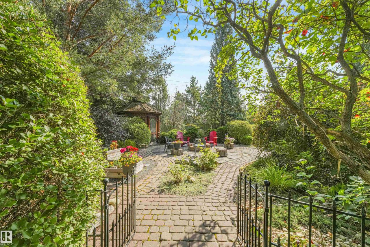 110 Weaver Drive Nw, Edmonton, AB 