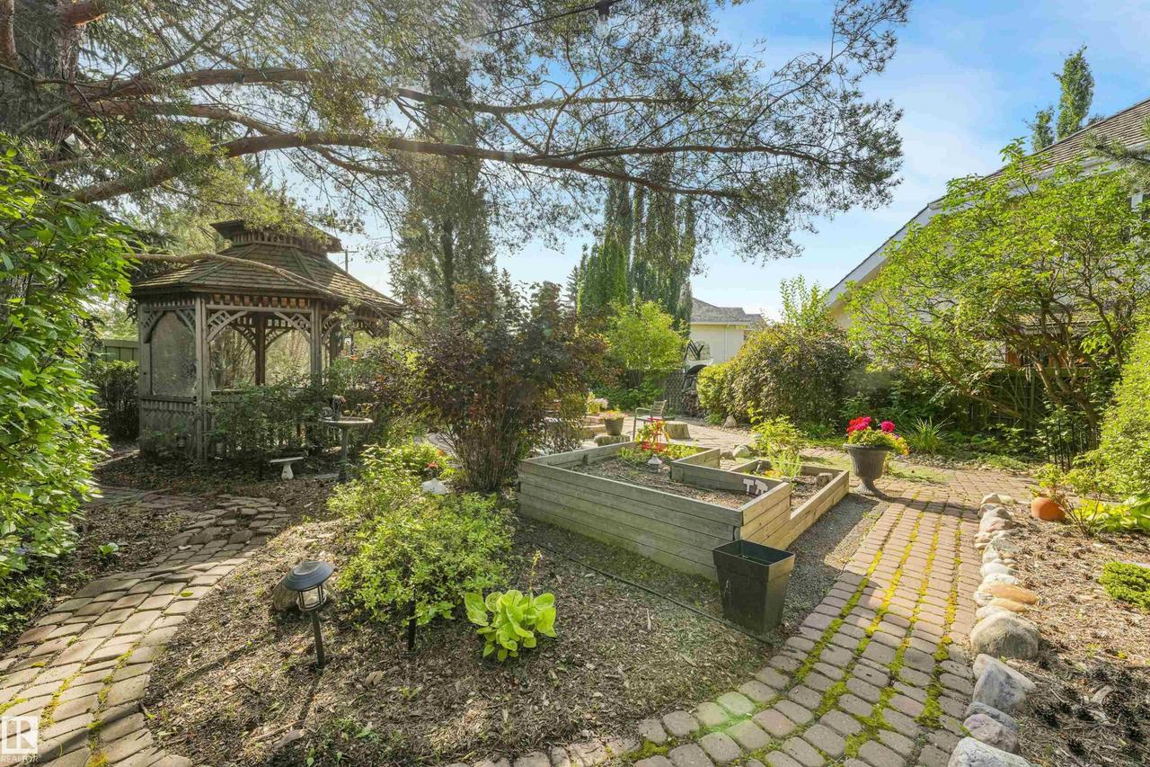 110 Weaver Drive Nw, Edmonton, AB 