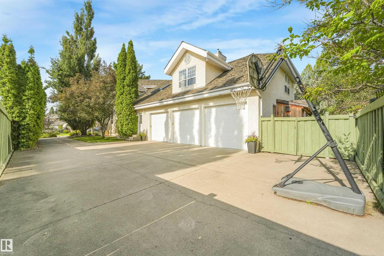 110 Weaver Drive Nw, Edmonton, AB 