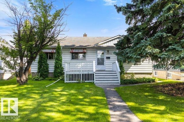 10731 148 Street NW  Edmonton, AB T5N 3H3