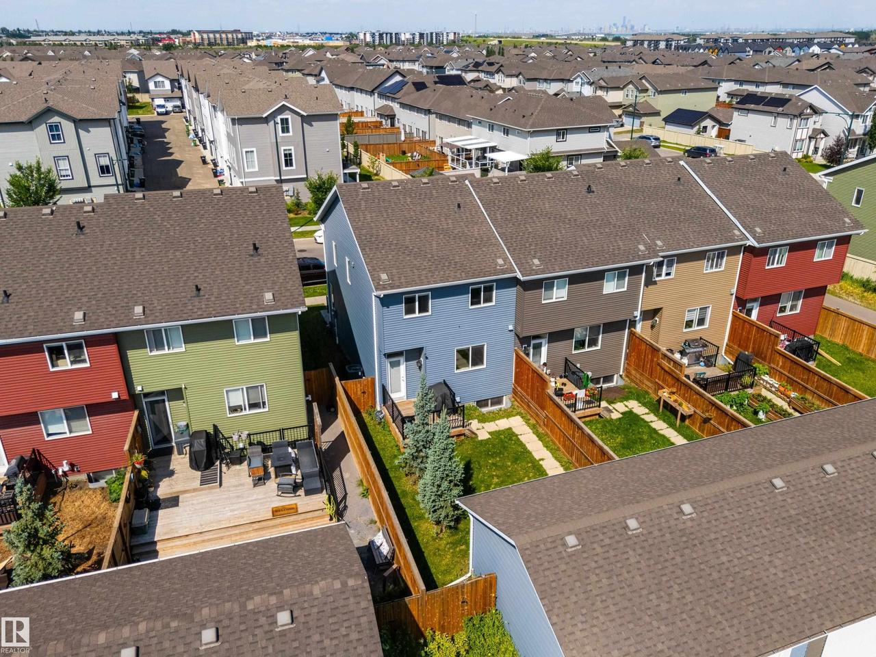 2627 Maple Way Nw, Edmonton, AB - Outdoor