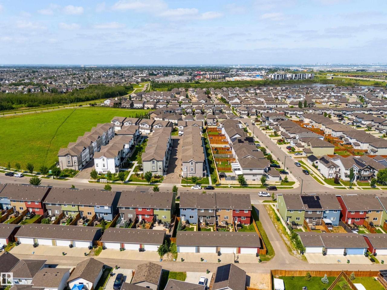 2627 Maple Way Nw, Edmonton, AB - Outdoor With View