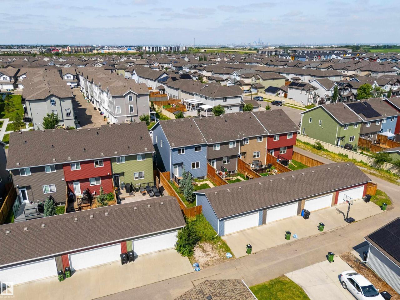 2627 Maple Way Nw, Edmonton, AB - Outdoor With View