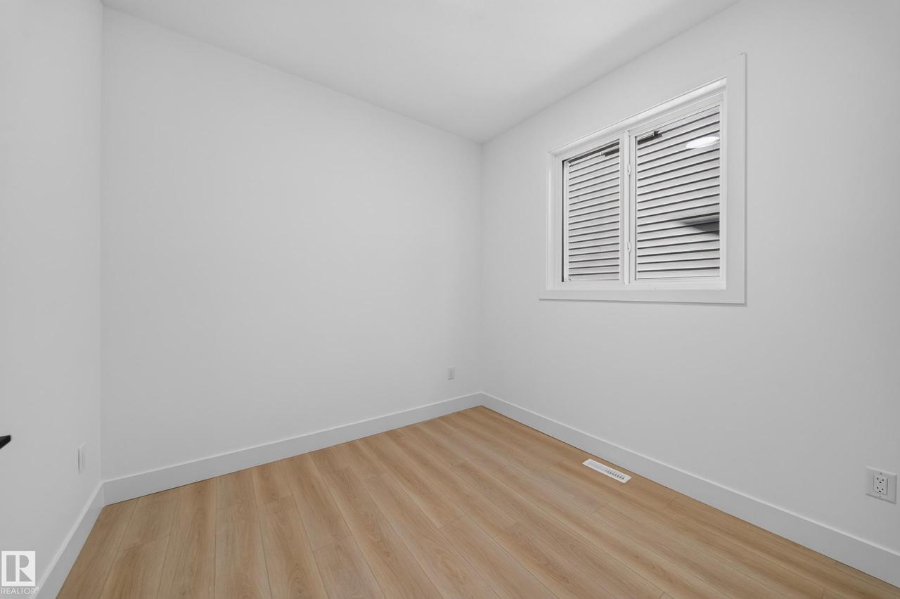 8512 Mayday Run Sw, Edmonton, AB - Indoor Photo Showing Other Room