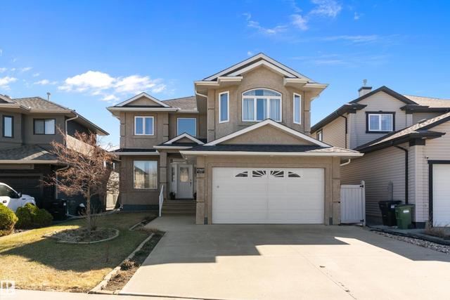 17807 111 Street NW  Edmonton, AB T5X 6J3