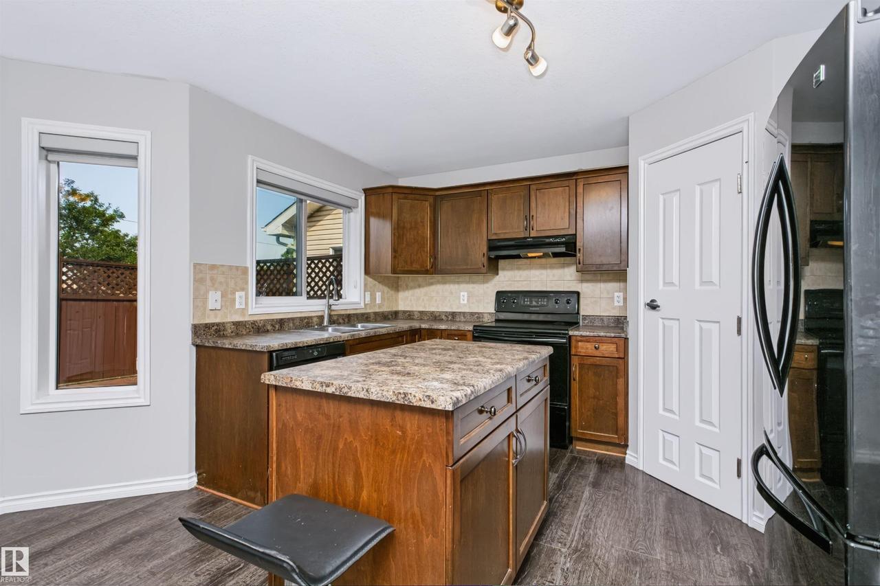 76 Bonin Crescent, Beaumont, AB - Indoor Photo Showing Other Room