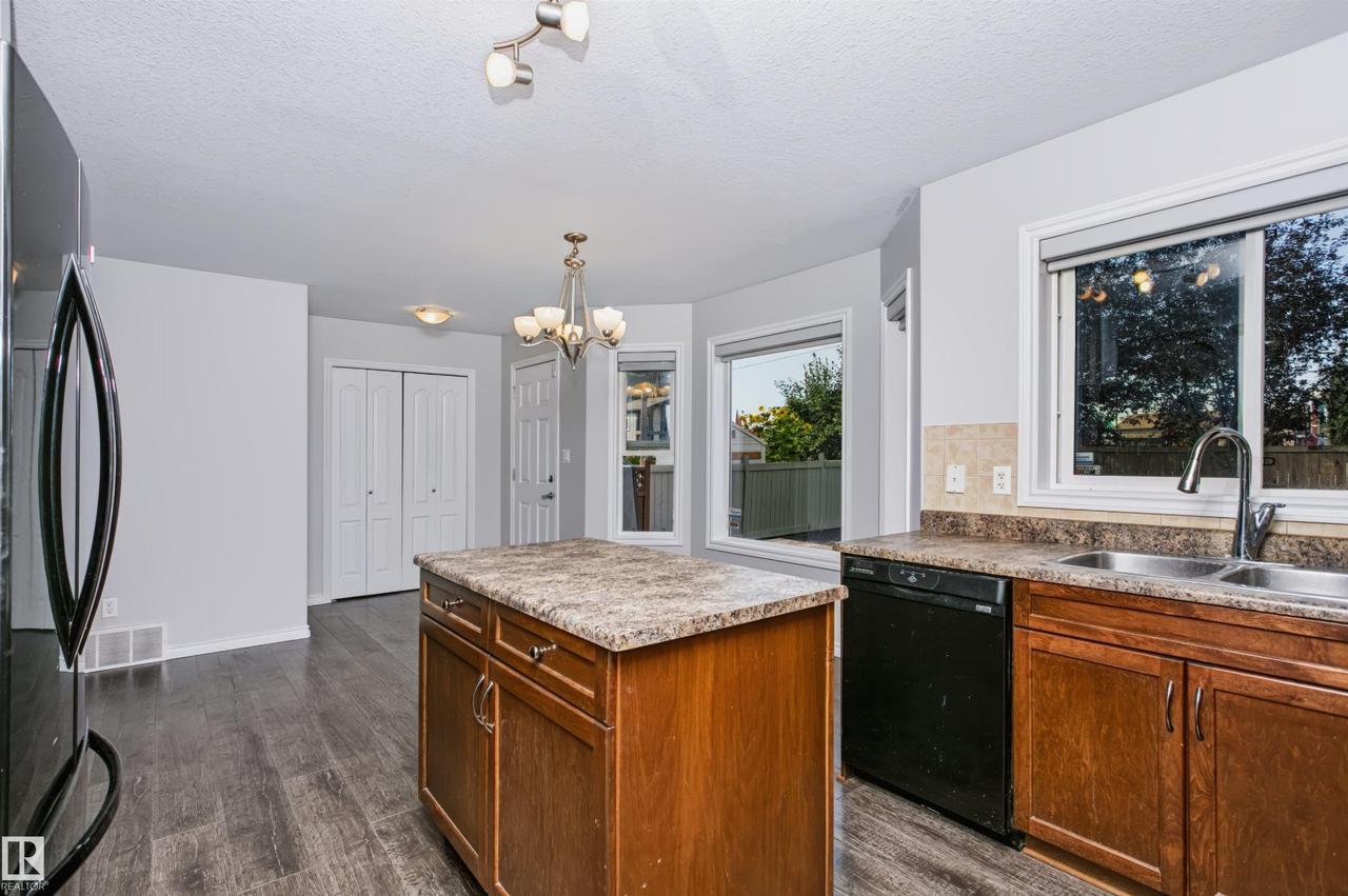 76 Bonin Crescent, Beaumont, AB - Indoor Photo Showing Other Room