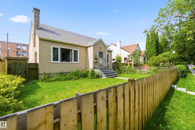 11710 94 Street NW  Edmonton, AB T5G 1J2