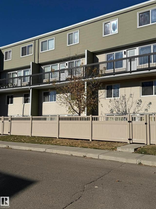 #108 7805 159 ST NW  Edmonton, AB T5R 2E1
