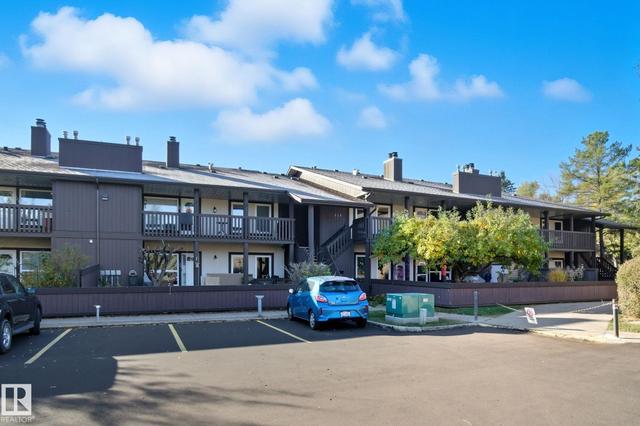119 SURREY GARDENS Gardens NW  Edmonton, AB T5T 1Z3