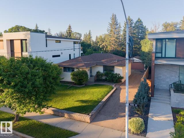 14362 PARK Drive NW  Edmonton, AB T5R 5V2