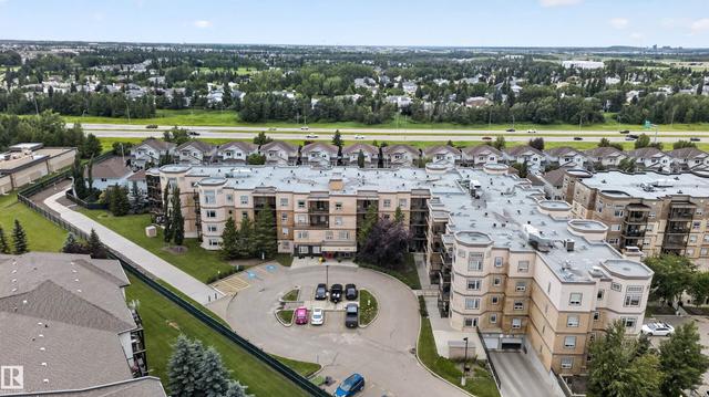 #212 2035 GRANTHAM CT NW  Edmonton, AB T5T 3X4