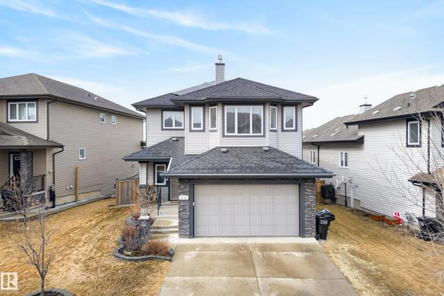 2110 53 Street SW  Edmonton, AB T6L 3K3
