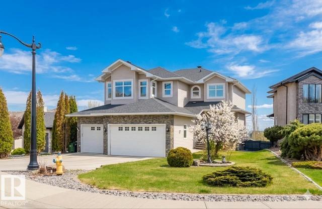 3412 MACNEIL Link NW  Edmonton, AB T6R 3V4