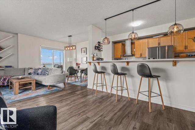 #704 9707 105 ST NW  Edmonton, AB T5K 2Y4