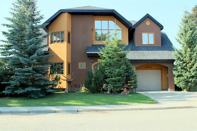 4643 29 Avenue NW Calgary, AB T3B 0J1
