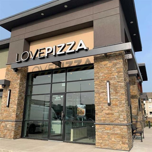 5011 Mullen Road NW  Edmonton, AB T6R 0S9