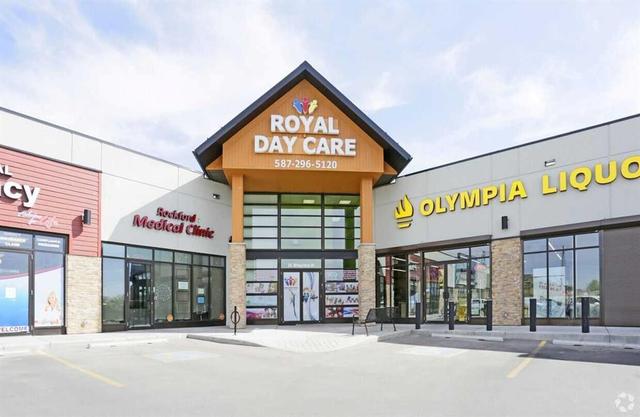 240-500 Royal Oak Drive NW Calgary, AB T3G 5J7