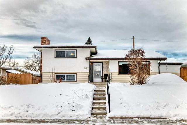 31 Fenton Road SE Calgary, AB T2H 1B8