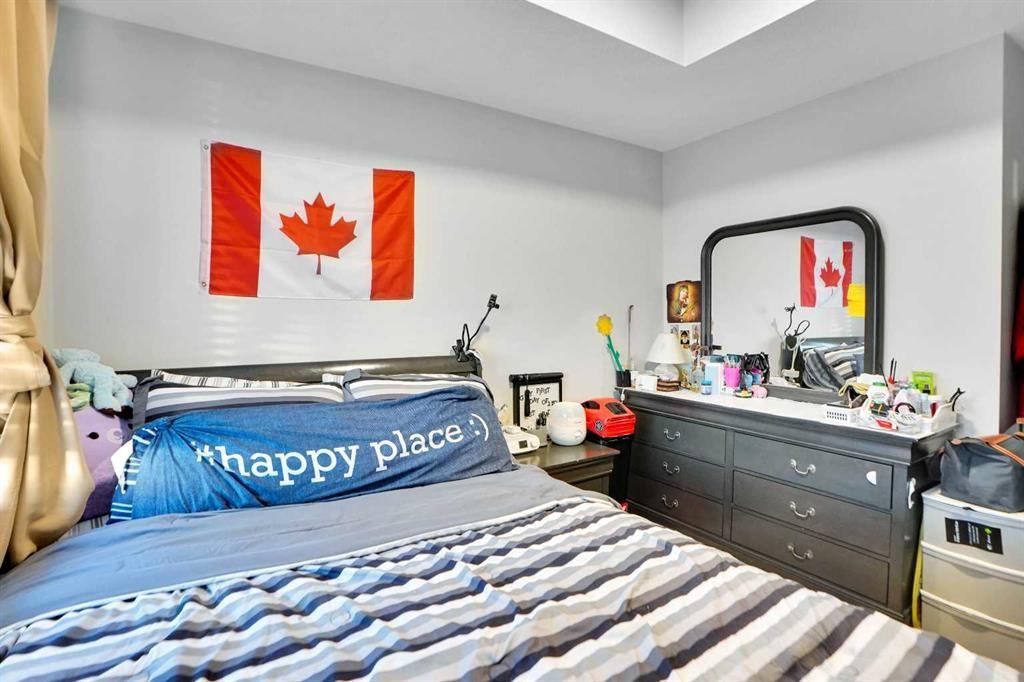28 Savanna Passage Ne, Calgary, AB - Indoor Photo Showing Bedroom