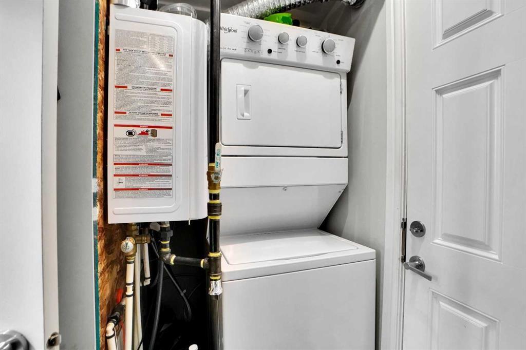28 Savanna Passage Ne, Calgary, AB - Indoor Photo Showing Laundry Room