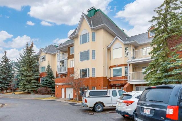 3204-3204 Sienna Park Green SW Calgary, AB T3H 3N7