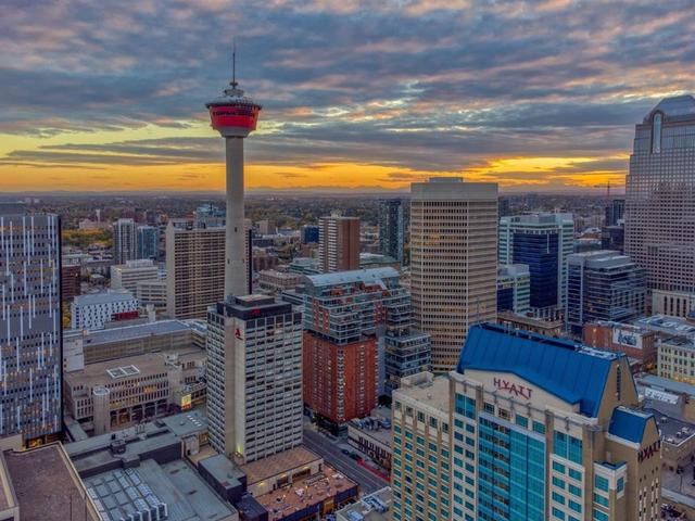 1801-108 9 Avenue SW Calgary, AB T2P 0S9