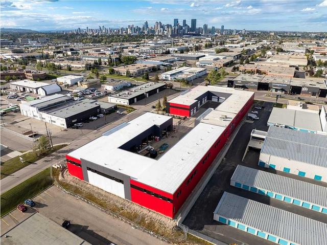 113-4412 9 Street SE Calgary, AB T2G 3C9