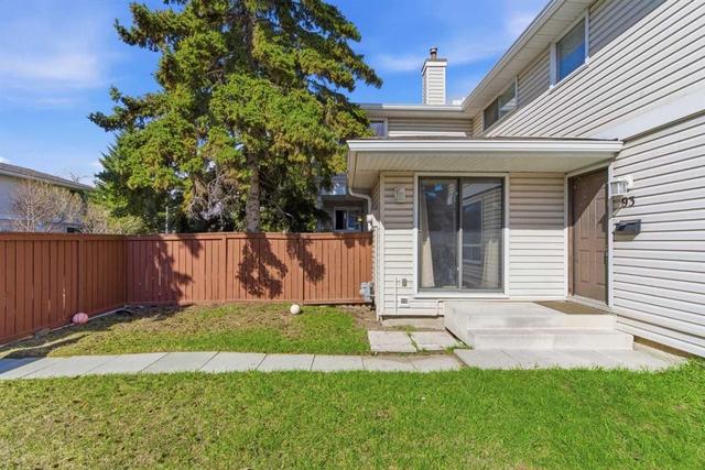 93-1155 Falconridge Drive NE Calgary, AB T3J 1E1