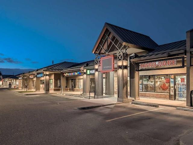 330-8338 18 Street SE Calgary, AB T2C 4E4