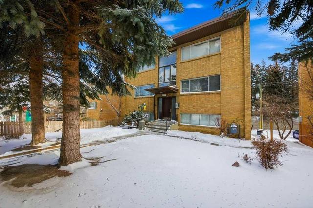 2428 14 Street SW Calgary, AB T2T 3T6