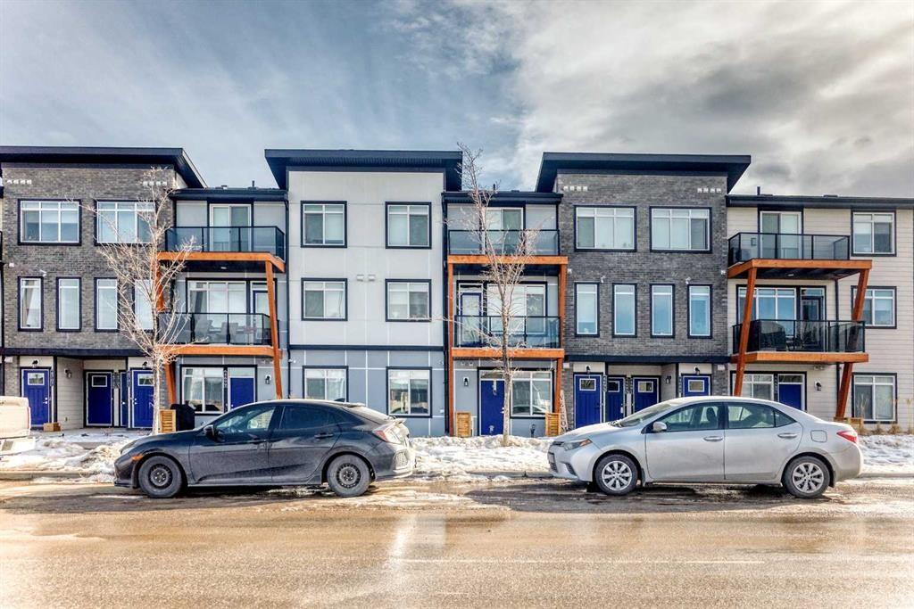 4697 Seton Drive Se, Calgary, AB - Outdoor
