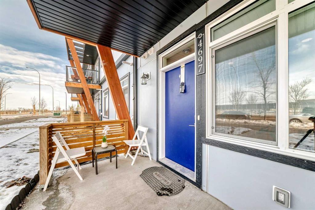 4697 Seton Drive Se, Calgary, AB - Outdoor