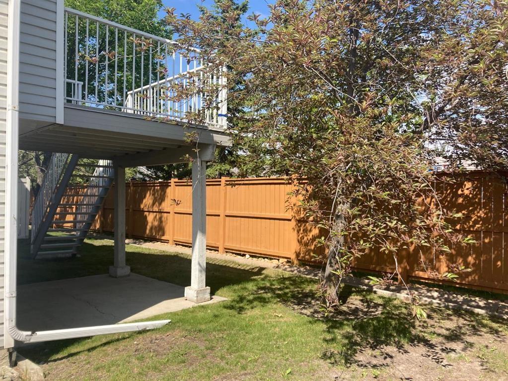 157 Hawkstone Manor Nw, Calgary, AB - Outdoor With Deck Patio Veranda With Exterior