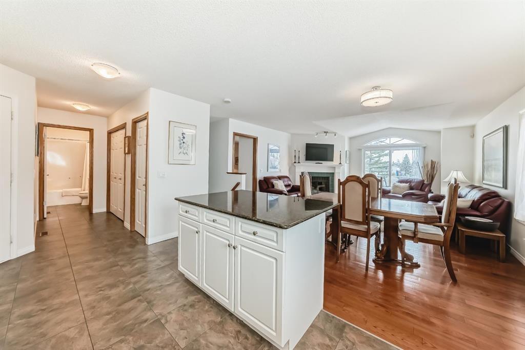 157 Hawkstone Manor Nw, Calgary, AB - Indoor Photo Showing Kitchen With Stainless Steel Kitchen