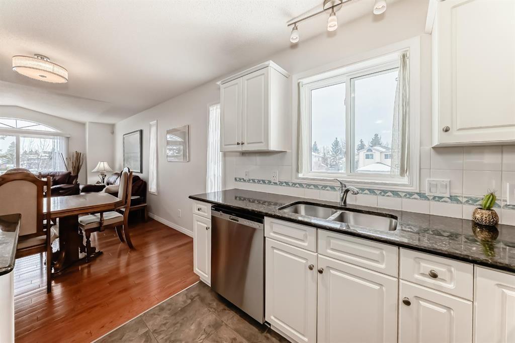 157 Hawkstone Manor Nw, Calgary, AB - Indoor Photo Showing Kitchen With Stainless Steel Kitchen With Double Sink