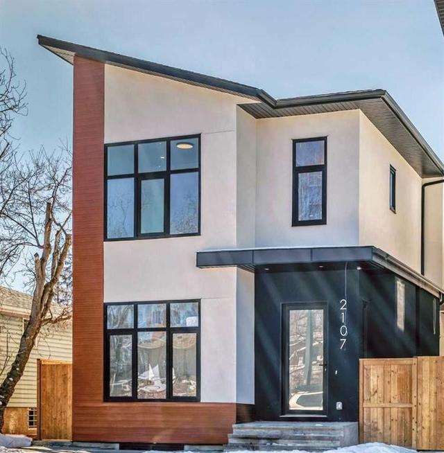 2107 Victoria Crescent NW Calgary, AB T2M 4E3
