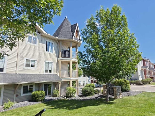 1314-70 Panamount Drive NW Calgary, AB T3K 5Z1