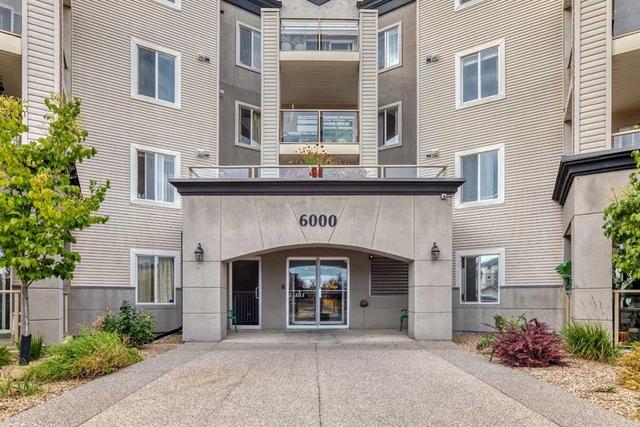 119-6000 Somervale Court SW Calgary, AB T2Y 4J4
