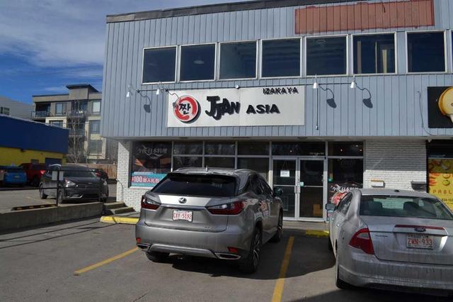 602 16 Avenue  Calgary, AB T2M 0J7