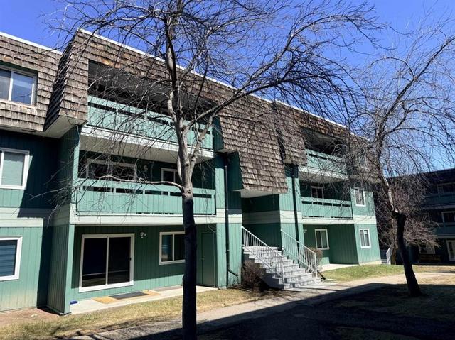 6310-315 Southampton Drive SW Calgary, AB T2W 2T6