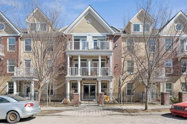 106-3650 Marda Link SW Calgary, AB T2T 6G9