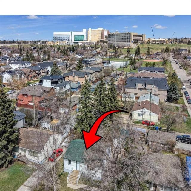 3432 3 Avenue NW Calgary, AB T2N 0M3