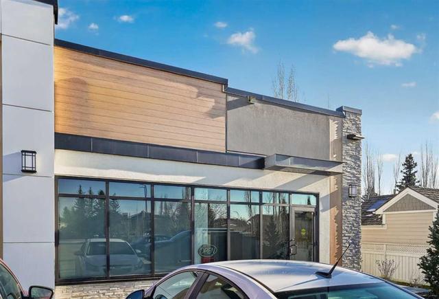 150-11808 24 Street SW Calgary, AB T2W 6G2