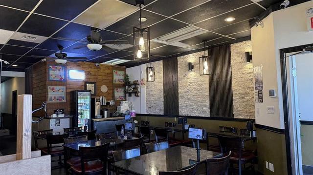 104-3400 14 Street  Calgary, AB T2K 1H9