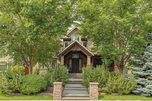 4315 17 Street SW Calgary, AB T2T 4P9