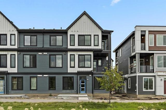 1104-60 Howse Lane  Calgary, AB T3P 2Z6